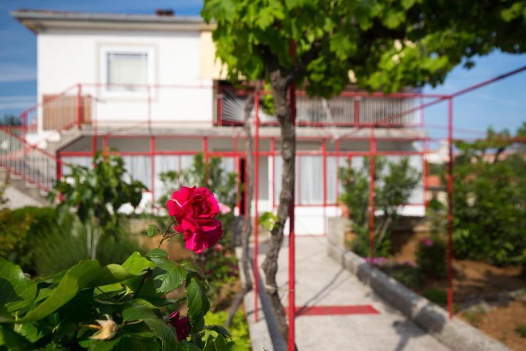 Apartments Hodanic Krk Town Bagian luar foto