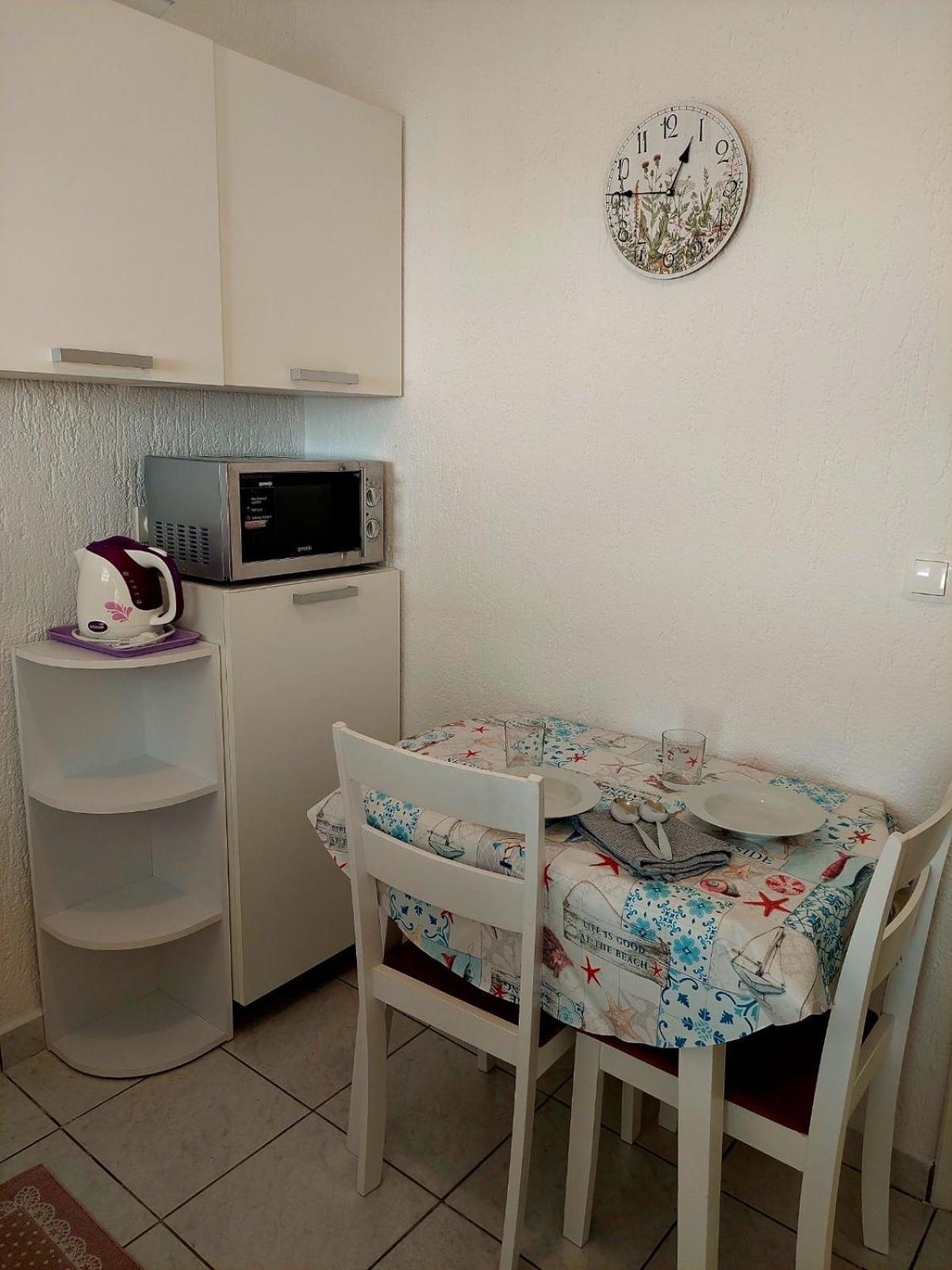 Apartments Hodanic Krk Town Ruang foto